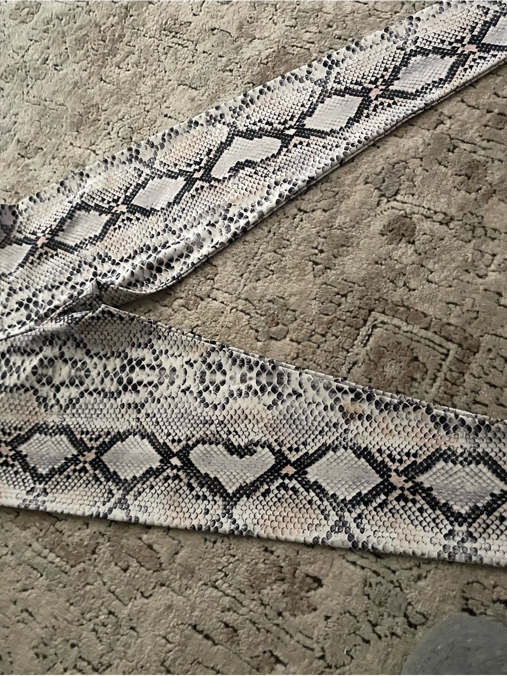 Accent Pillows - Picture 3 of 4